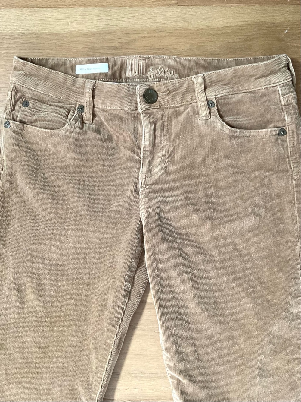 Kut from the Kloth Farrah Baby Bootcut Corduroy Pants Size 8 Flare Academia Y2K - Picture 2 of 13